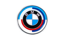 BMW 4 séria F32/F33/F36 2012–2020 Jubilejný emblém 82 mm (predný) fotografia 2