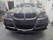 BMW 3 rad E90/E91 2005–2011 Jubilejný emblém 82 mm (predný) fotografia 6