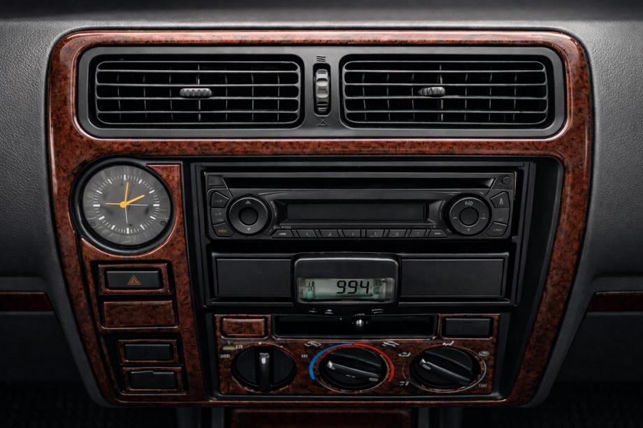 Toyota Land Cruiser 90 Prado 1996–2002 Kryty palubnej dosky V2 Image