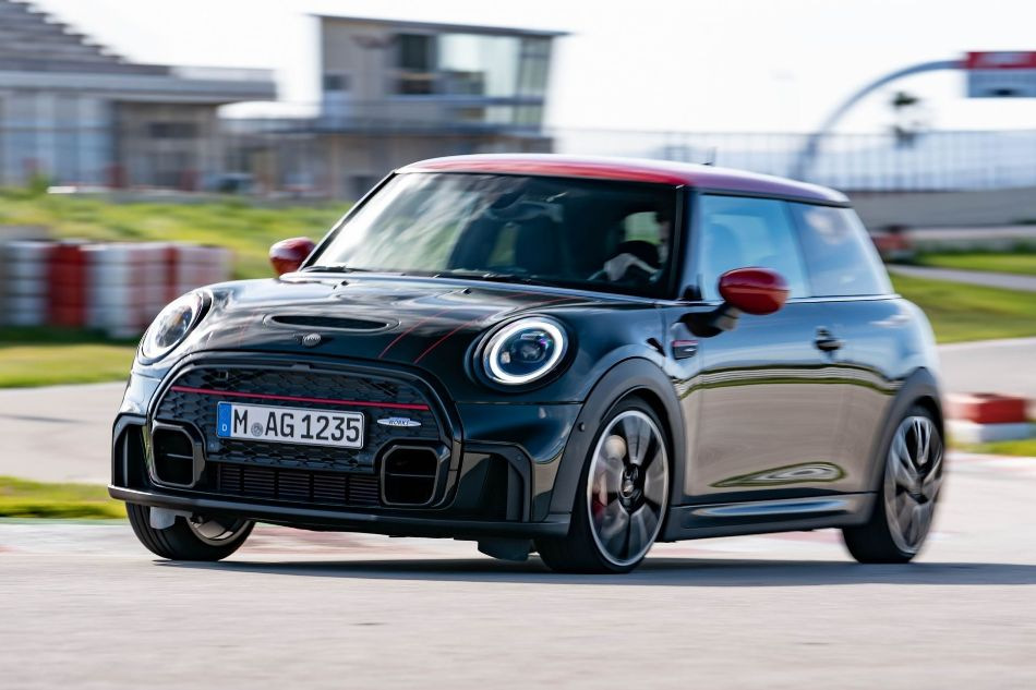 Test „nabitého“ hatchbacku MINI John Cooper Works 3D 3. generácie