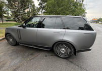 Range Rover V L460 2021– Bočné nášľapy – originálny dizajn (pre SWB) fotografia 1