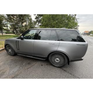 Bočné nášľapy – originálny dizajn (pre SWB) Range Rover V L460 2021– fotografia 1