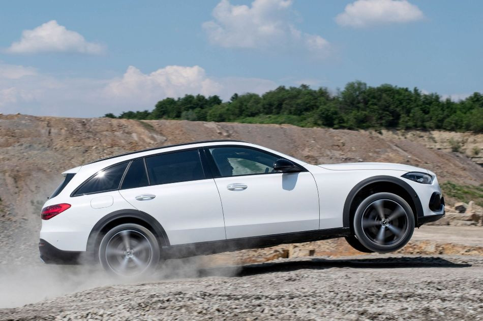 Mercedes-Benz C-Class All-Terrain: test zvýšeného kombi do terénu