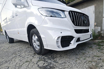Mercedes Sprinter W907/W910 2018– Predný nárazník s mriežkou V2 (AMG) fotografia 4