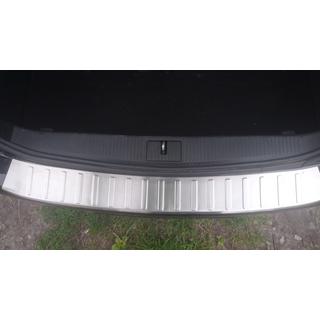 Ochranná lišta na zadný nárazník Carmos (HB) (nerez) Opel Astra J 2009–2015 fotografia 3