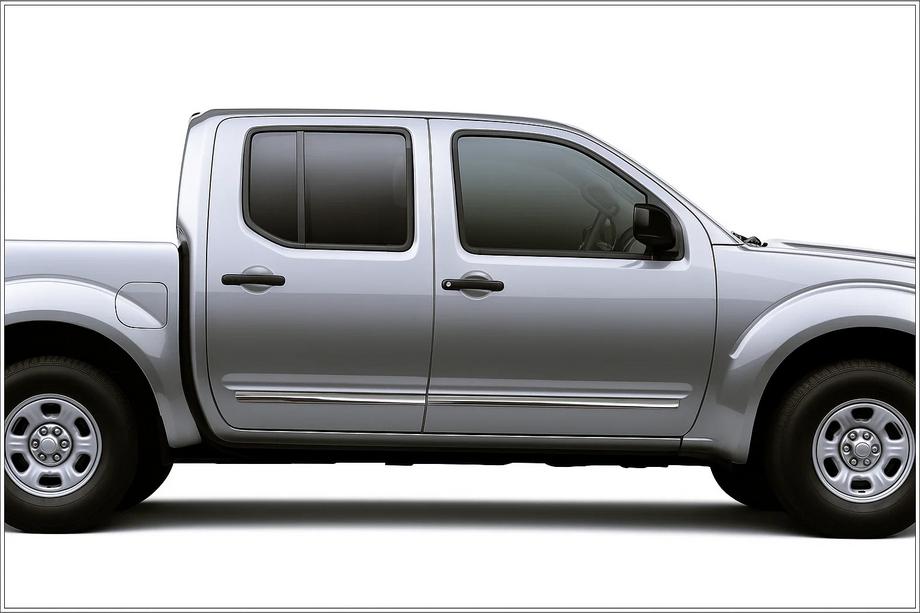 Nissan Navara 2006–2015 Dverové lišty (4 ks, nerez) Image