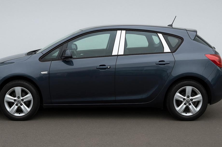 Opel Astra J 2009–2015 Chrómové kryty stĺpikov dverí (HB/SD) (6 ks, nehrdzavejúca oceľ) Image