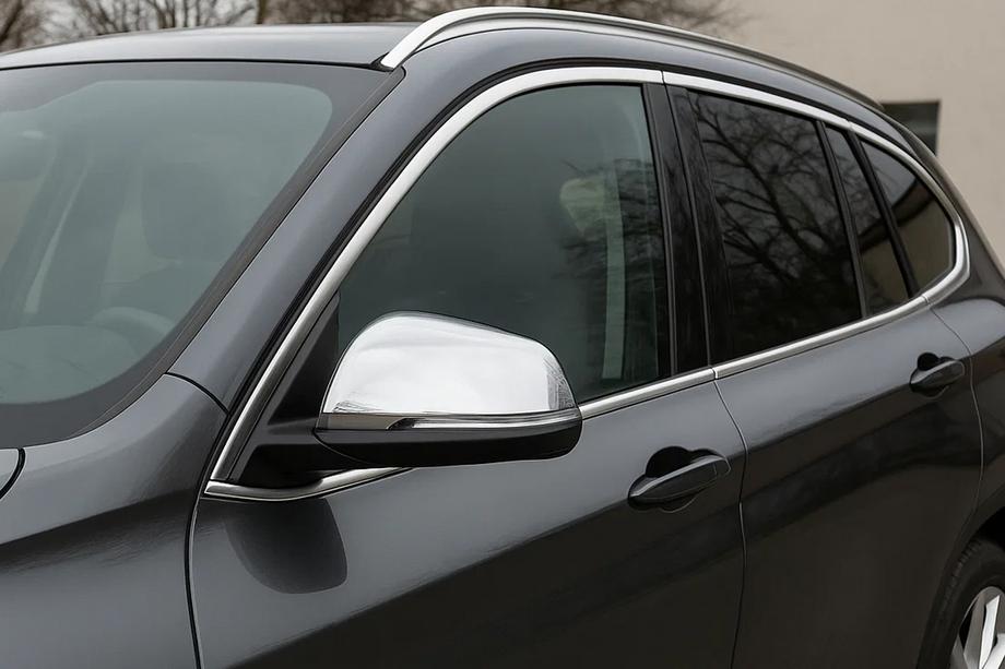 BMW X1 F48 2015–2022 Kryty zrkadiel (2 ks, nerez) Carmos Fotografia 1