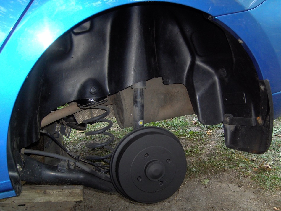 Podblatníky na auto: treba ich namontovať?