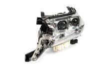 Toyota Land Cruiser 200 2007–2021 Predný ľavý svetlomet 2016+ (Originál) fotografia 4