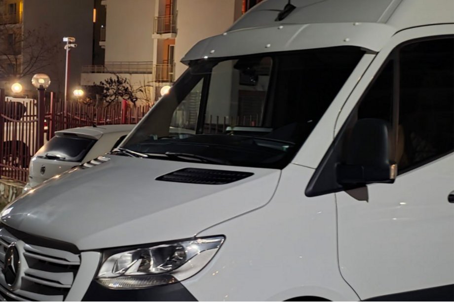 Volkswagen Crafter 2006–2016 Slnečná clona na čelné sklo na ráme (Biela, 5 mm) Fotografia 6