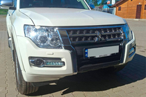 Mitsubishi Pajero Wagon IV 2006–2021 Predné svetlomety OEM (2 ks) fotografia 1