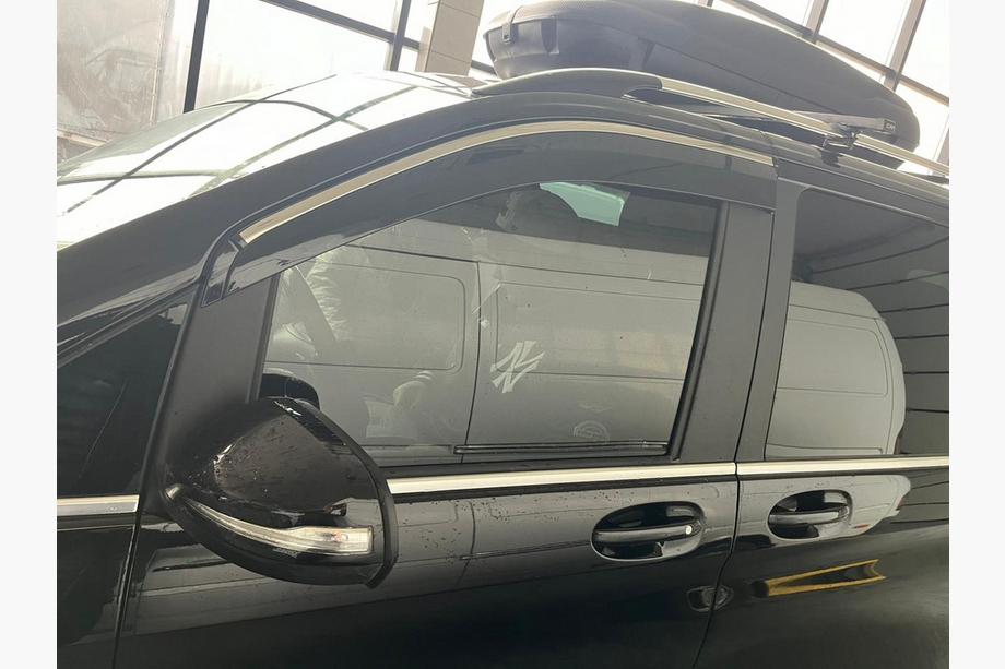Mercedes Vito/V-trieda W447 2014– Okenné deflektory s chrómovou lištou (2 ks, Niken Future) Image