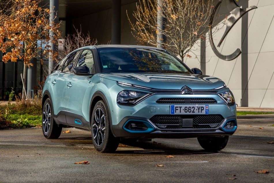 Recenzia elektrického crossover-hatchbacku Citroen e-C4