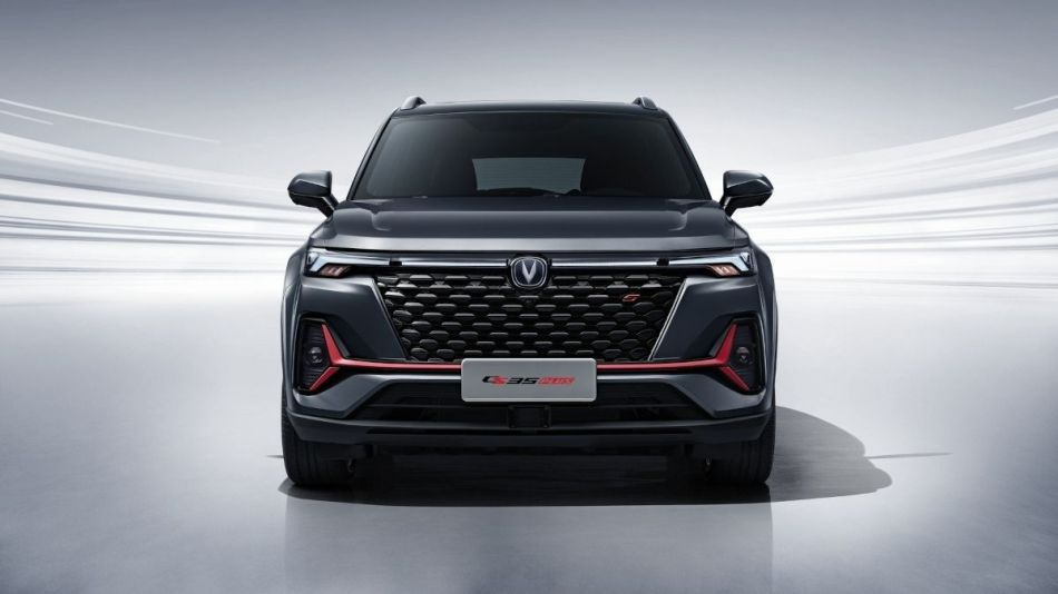 Changan CS35 Plus: modernizovaný kompaktný crossover