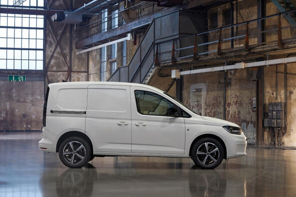 Volkswagen Caddy Cargo piatej generácie: spoľahlivý pomocník pre biznis Fotografia 4