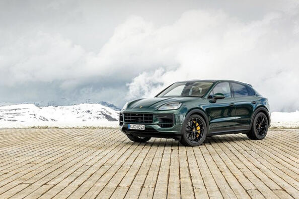 Porsche Cayenne Coupe: luxusný crossover s modernizovaným vzhľadom Fotografia 1