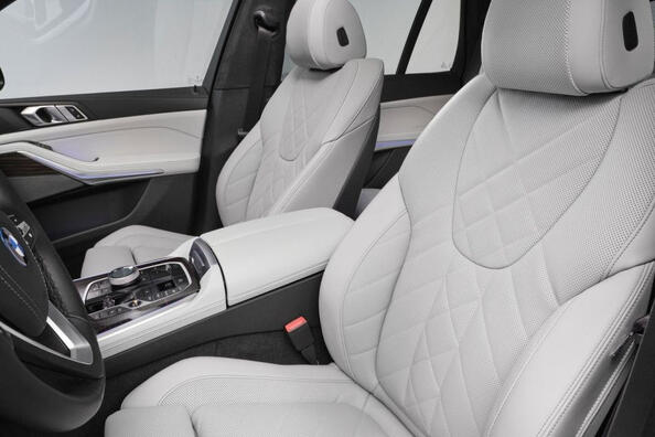 Modernizovaný BMW X5: luxus, technológie a športový duch Fotografia 7