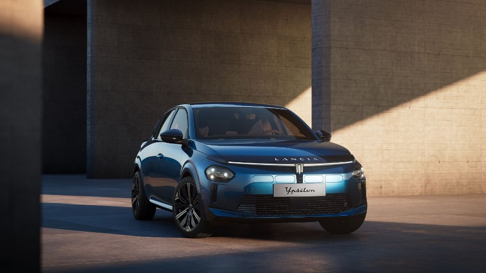 Lancia Ypsilon 2024: štýlové mestské auto