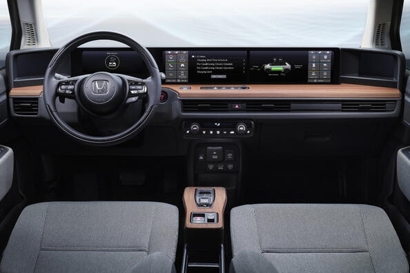 Honda e hatchback: prehľad kompaktného high-tech elektromobilu Fotografia 6
