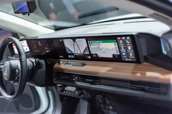Honda e hatchback: prehľad kompaktného high-tech elektromobilu Fotografia 5