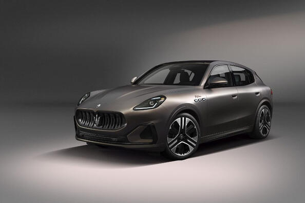 Test elektrickej výkonnej verzie crossovera Maserati Grecale Folgore Fotografia 1