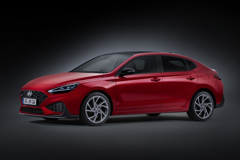 Recenzia štýlového liftbacku Hyundai i30 Fastback