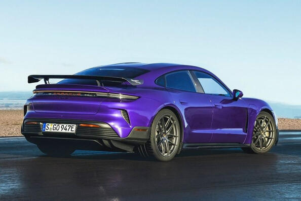 Modernizovaný Porsche Taycan 2024: rýchly, s dlhým dojazdom a ešte dokonalejší Fotografia 3