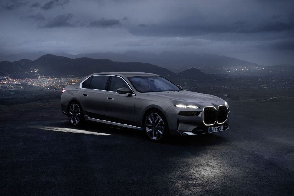 BMW i7: luxusné elektrické auto pre fanúšikov technológií