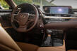 Lexus ES Hybrid: luxus a ticho na elektrickom pohone fotografia 5
