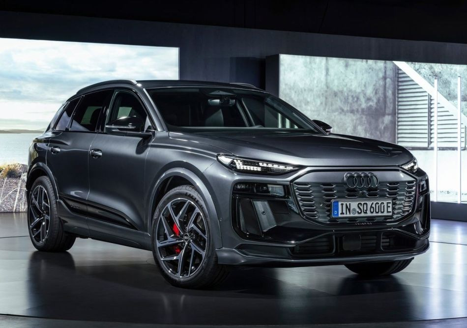 Recenzia nového elektrického crossovera Audi SQ6 e-tron 2024