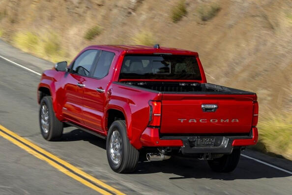 Recenzia Toyota Tacoma Double Cab 2023: legendárny pickup vo 4. generácii Fotografia 4