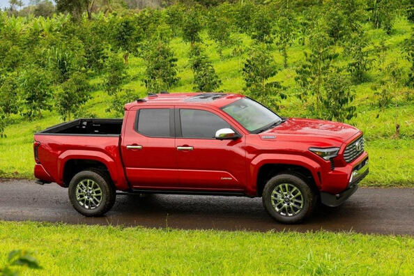 Recenzia Toyota Tacoma Double Cab 2023: legendárny pickup vo 4. generácii Fotografia 2