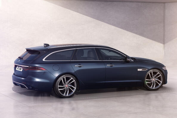 Test Jaguar XF Sportbrake: britské kombi po facelifte