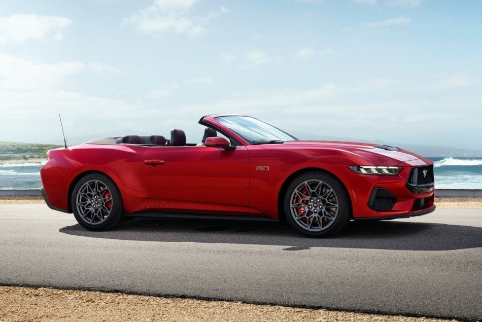 Recenzia: Ford Mustang Convertible 2023
