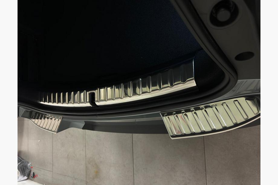Mini Countryman U25 2023– Ochranná lišta zadného nárazníka Carmos (U25, nerez) Image