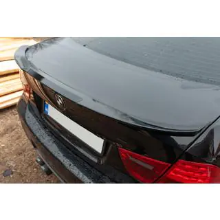 Spojler M4-Style (pre E90, na lakovanie)