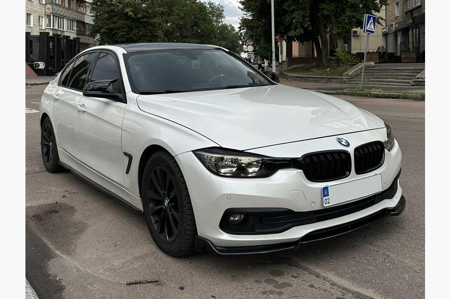 BMW rad 3 F30/F31 2012–2019 DPT Lip predná lišta nárazníka pre sériovú verziu (2015-2018, lesklá čierna) Image