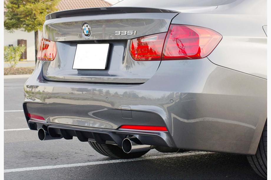 BMW rad 3 F30/F31 2012–2019 Zadný difúzor DPT V-4 (pre M Performance, čierny lesk) Image
