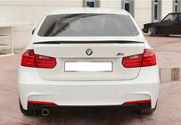 BMW rad 3 F30/F31 2012–2019 MP-Style spojler (pre F30/F80, na lakovanie) fotografia 3