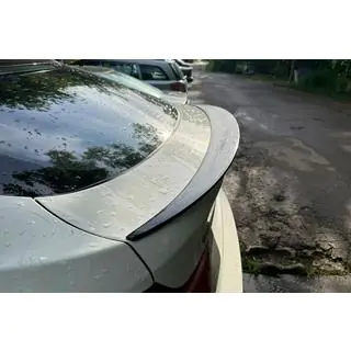 Spojler DPT (lesklá čierna) fotografia 3