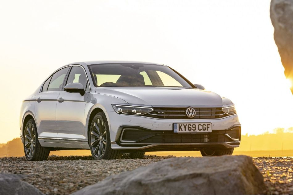 Volkswagen Passat GTE: recenzia hybridného sedanu