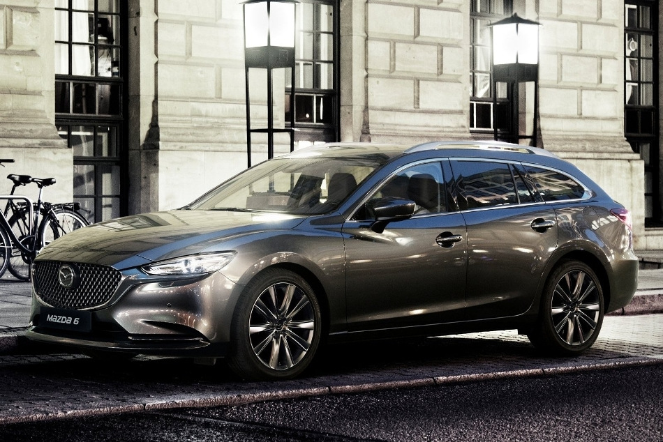 Recenzia Mazda 6 Combi: praktické a komfortné kombi
