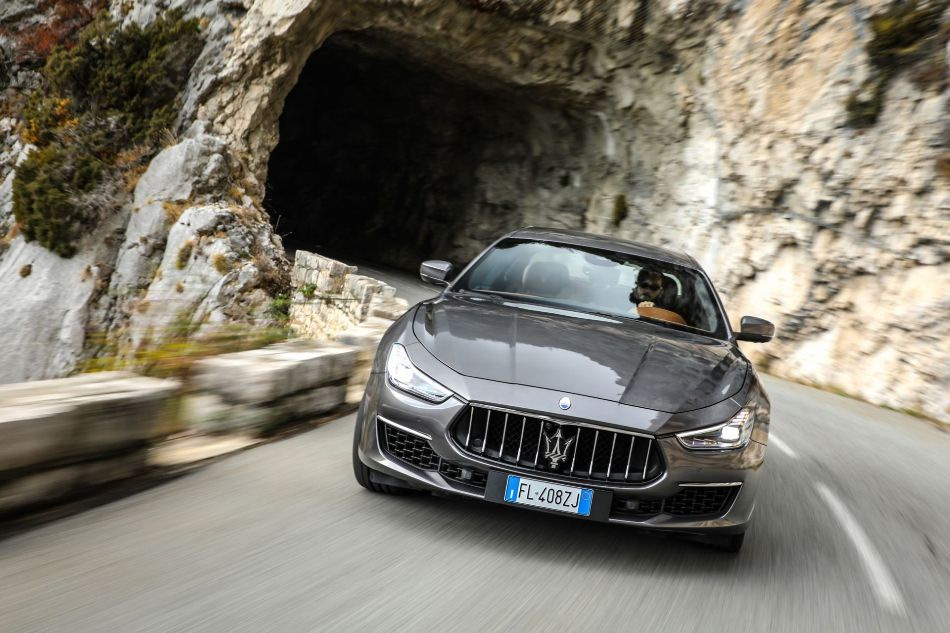Prehľad vysokovýkonného talianskeho sedanu Maserati Ghibli
