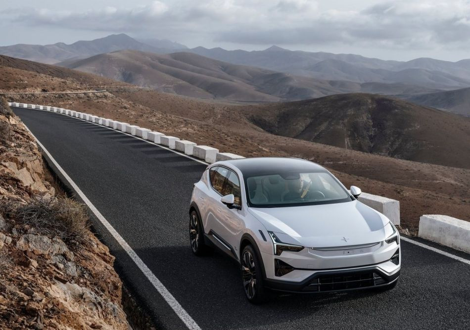 Recenzia elektrického crossoveru Polestar 3