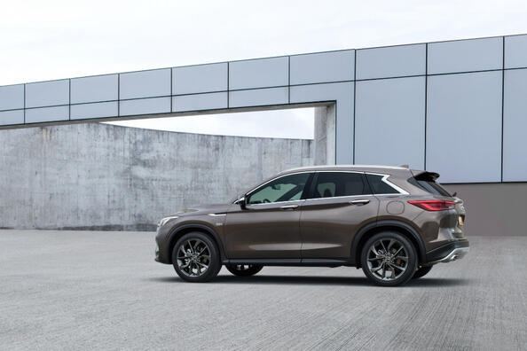 Infiniti QX50: moderný crossover s inovatívnymi technológiami Fotografia 3