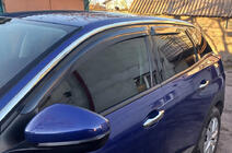 Peugeot 3008 2016–2023 Okenné deflektory (4 ks, DPT) fotografia 2