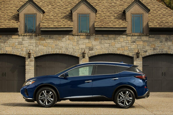Recenzia štýlového a pohodlného crossoveru Nissan Murano Fotografia 3
