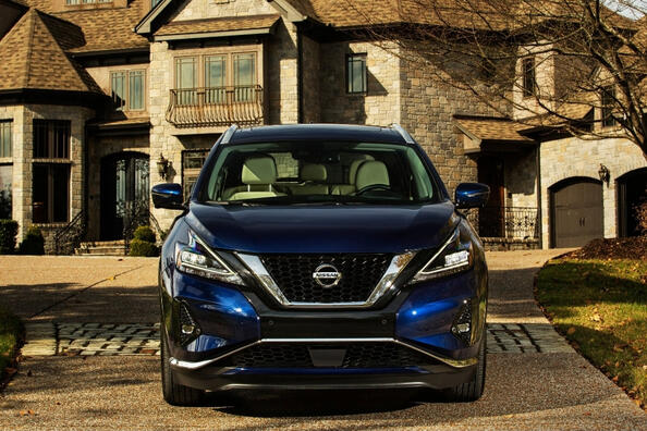 Recenzia štýlového a pohodlného crossoveru Nissan Murano Fotografia 2