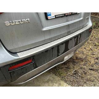 Nerezová lišta na zadný nárazník Carmos (nerez) Suzuki Vitara 2015– fotografia 1